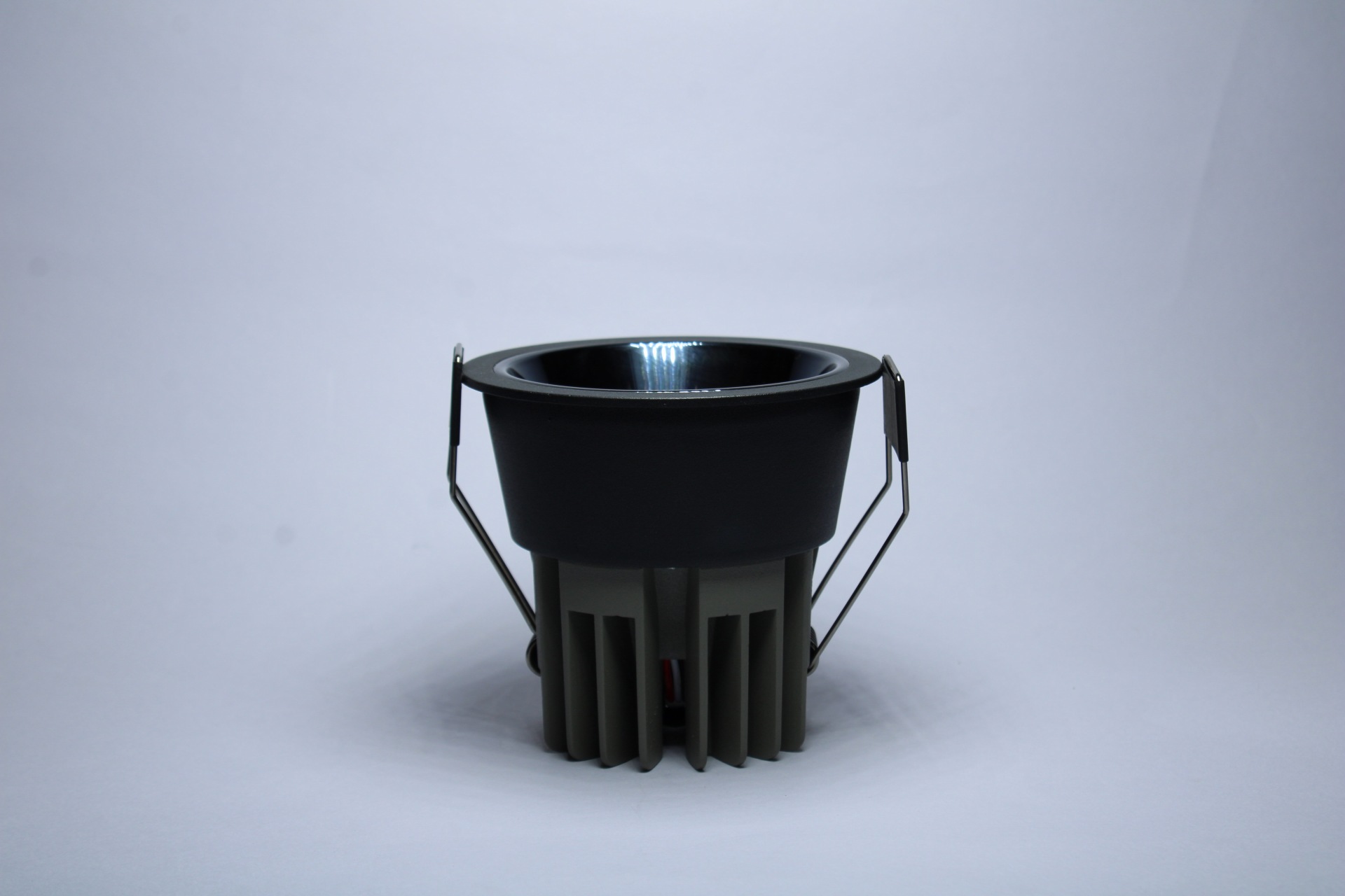 BLACK DELTA DEEP REFLECTOR SIDE